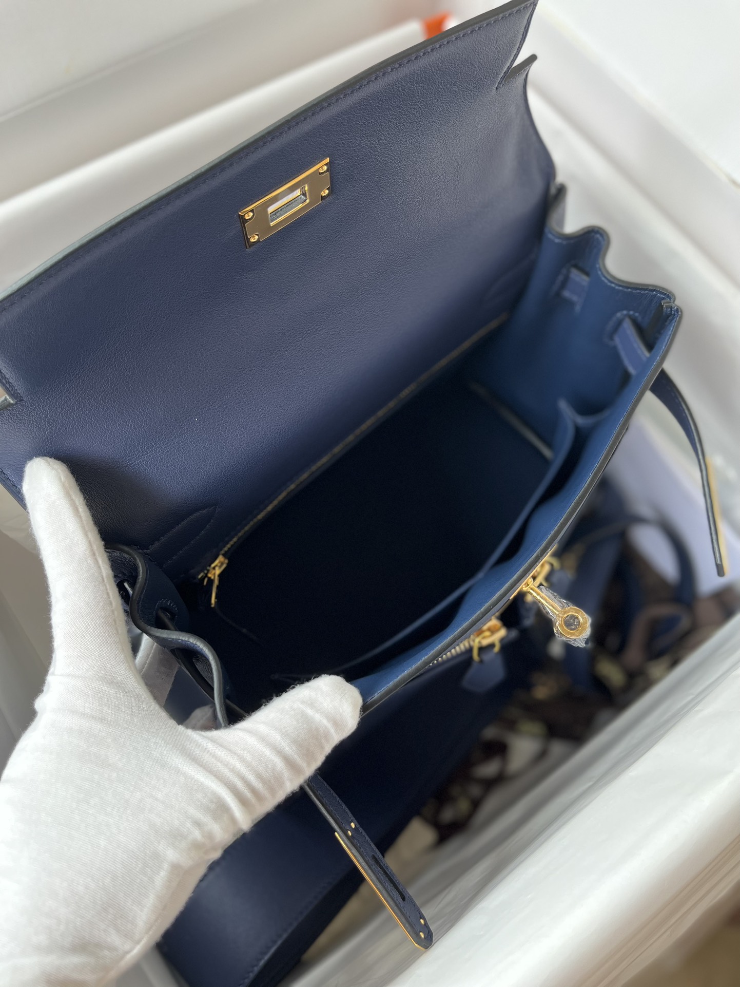 Kelly Lakis 28cm 73 royal blue gold buckle Imported swift leather hand-sewn wax thread