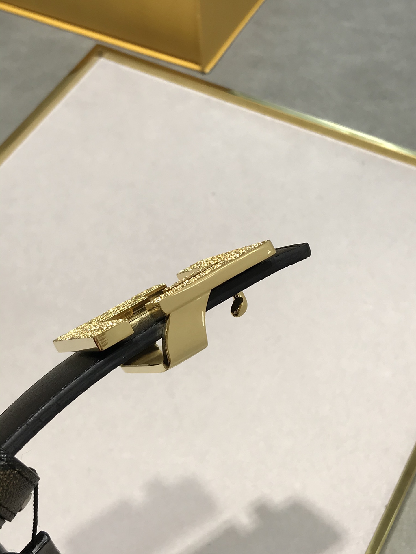 FENDI original water drop pattern double color rivet buckle