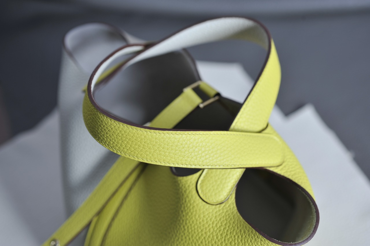 picotin18 milkshake white with lemon gold gold buckle TC skin