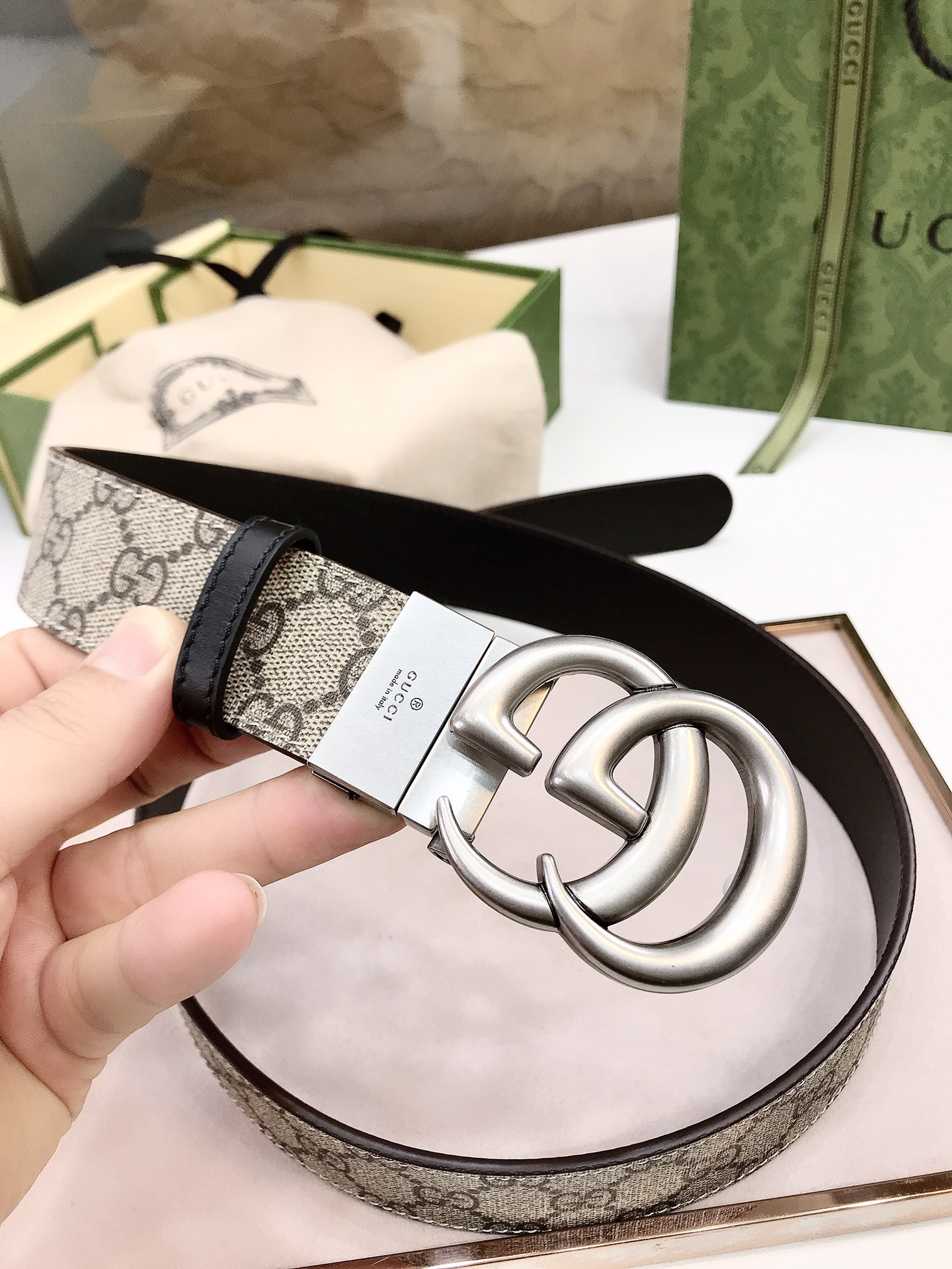 GUCCI Supreme canvas