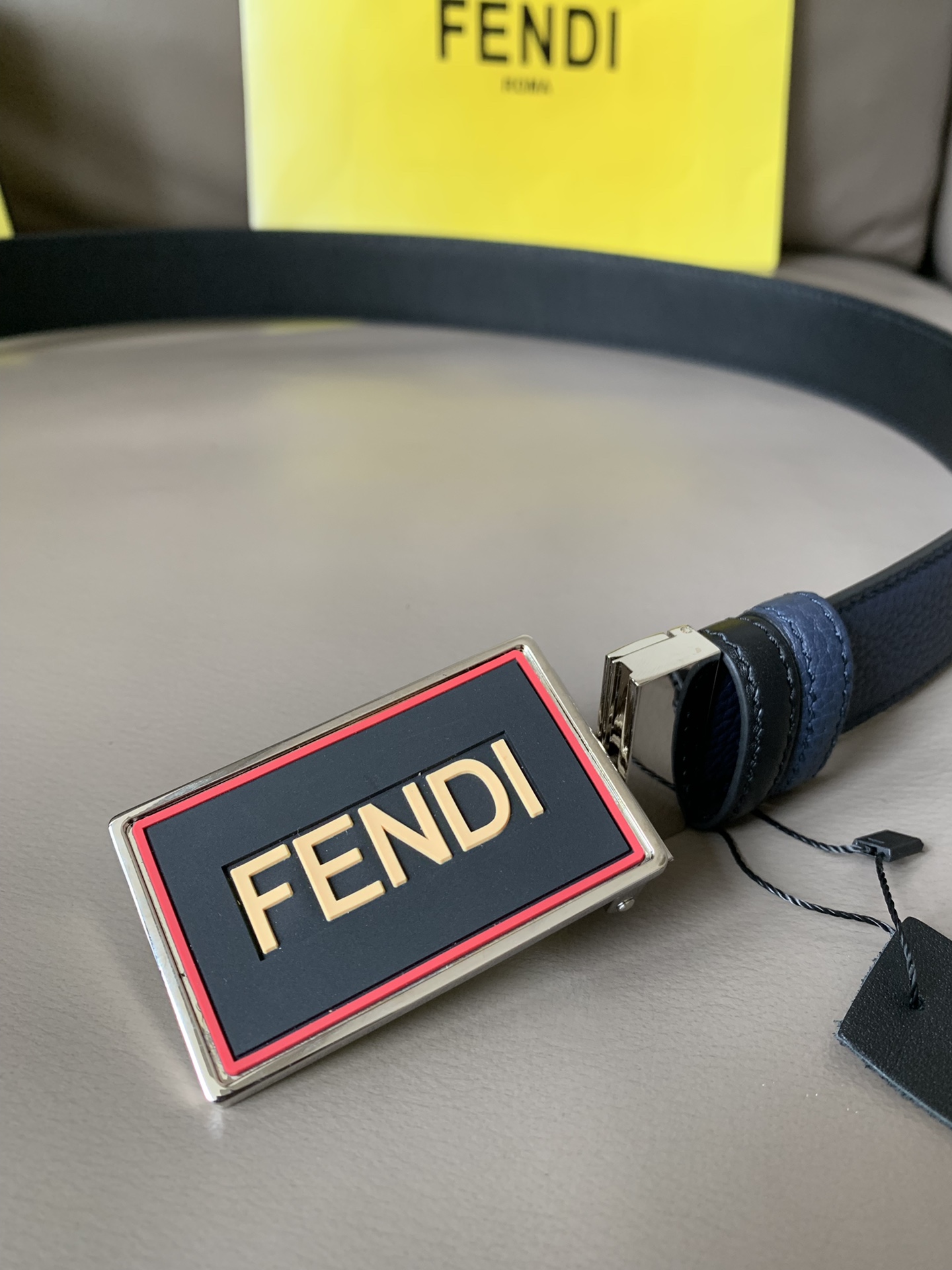 FENDI men's casual reversible belt