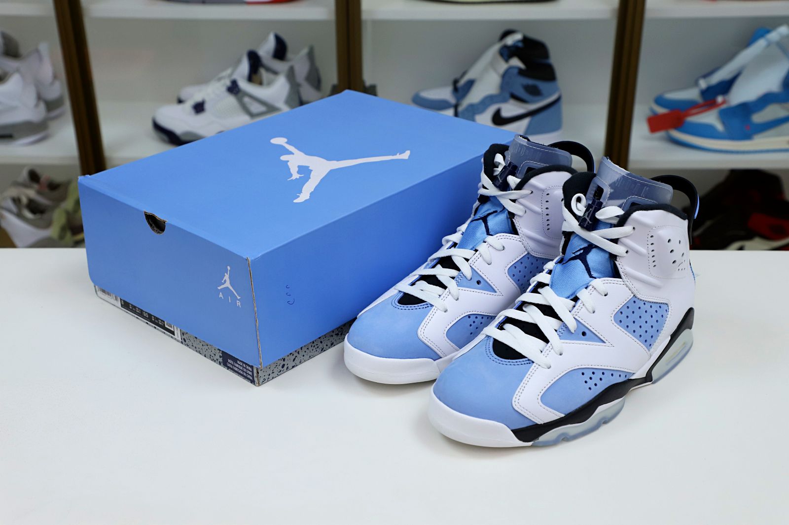 AIR JORDAN 6 RETRO UNC HOME