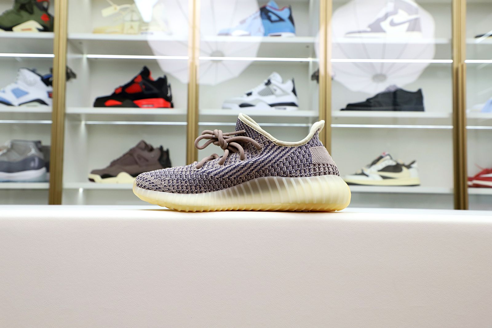 YEEZY BOOST 350 V2 ASH PEARL