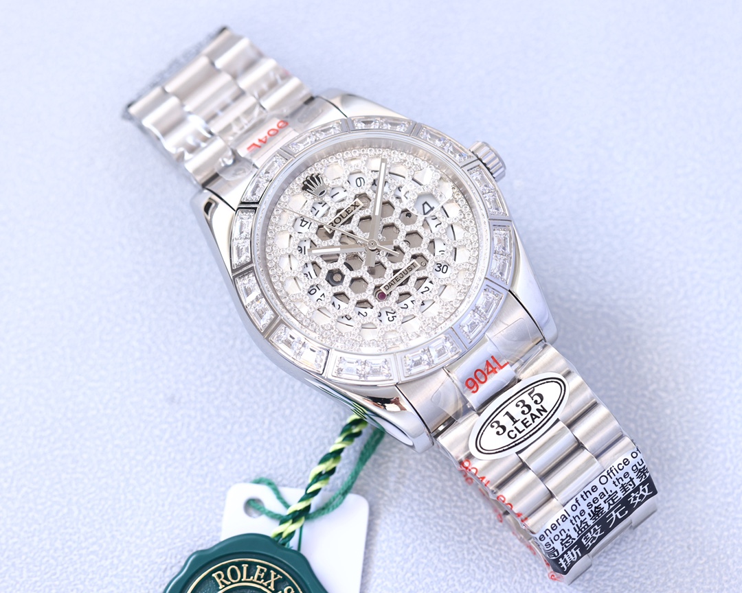Rolex is equipped with a fully automatic 3135 imported mechanical movement