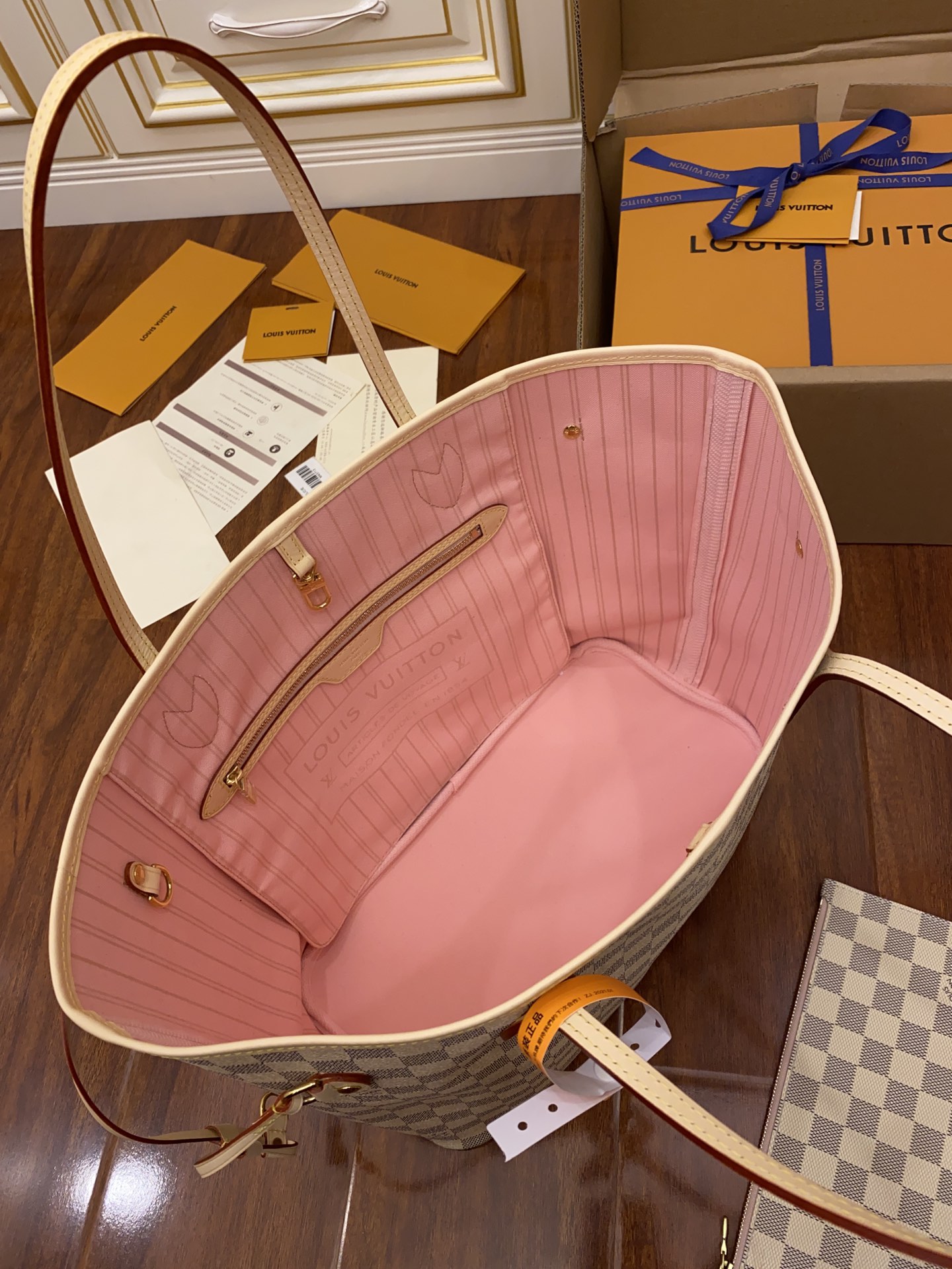 Louis Vuitton N41605