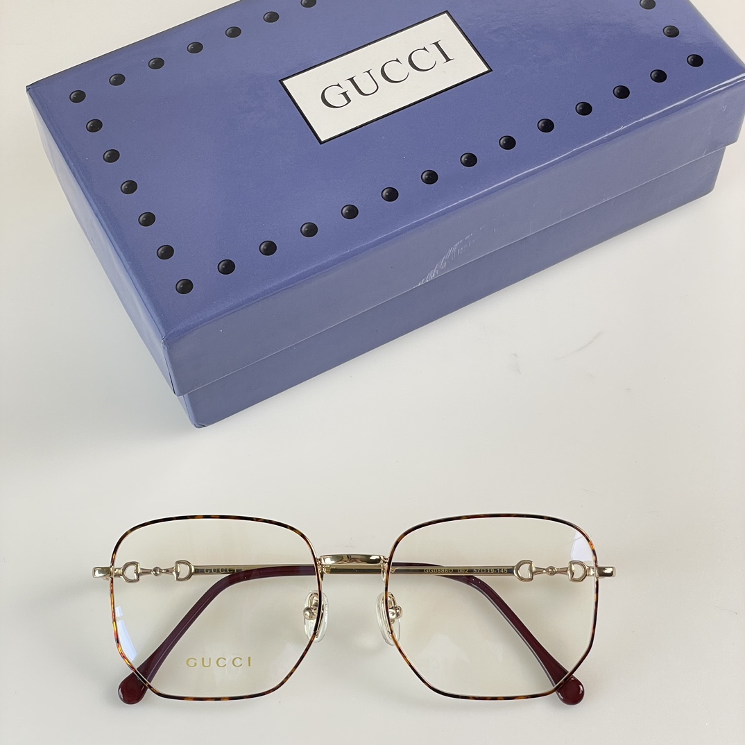 Gucci GG0886O