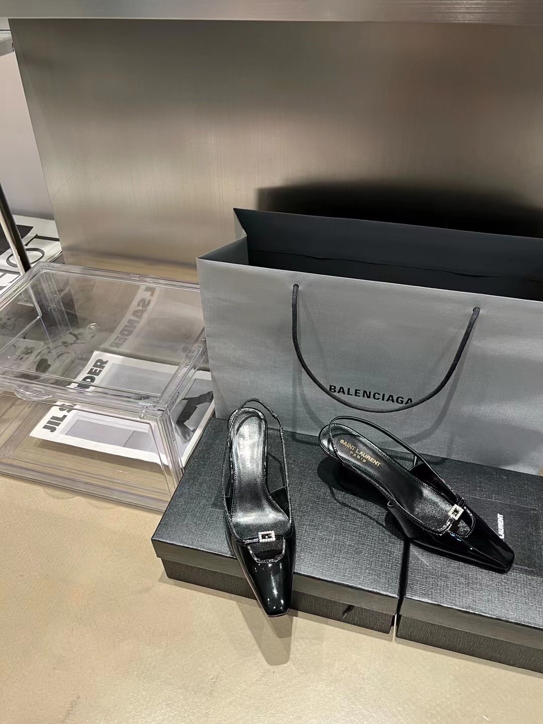 𝙎𝙖𝙞𝙣𝙩 𝙇𝙖𝙪𝙧𝙚𝙣𝙩 | 𝟐𝟎𝟐𝟐/𝐒𝐒 𝐧𝐞𝐰 YSL｜New Muller Sandals Crystal Sheepskin