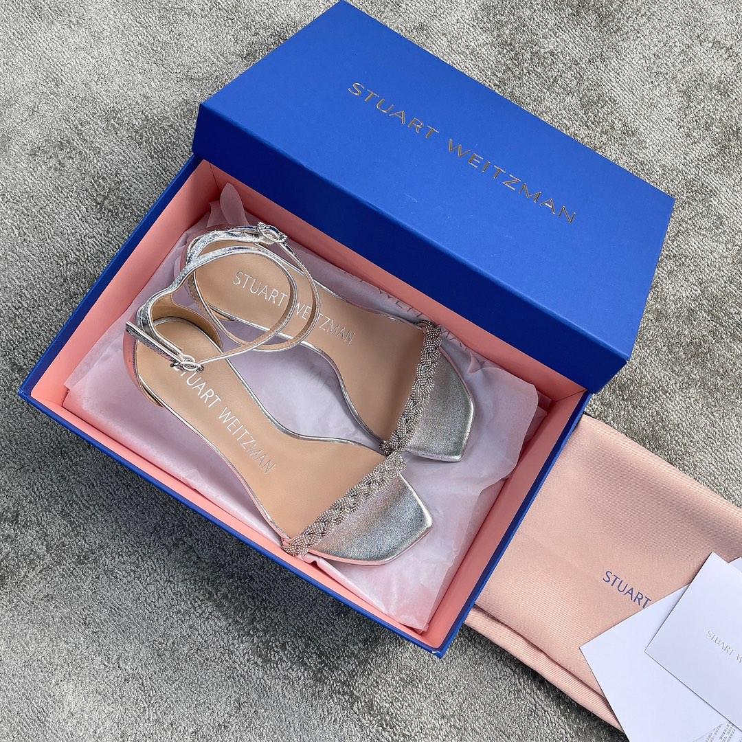 Stuar*t weitzma*n sandals