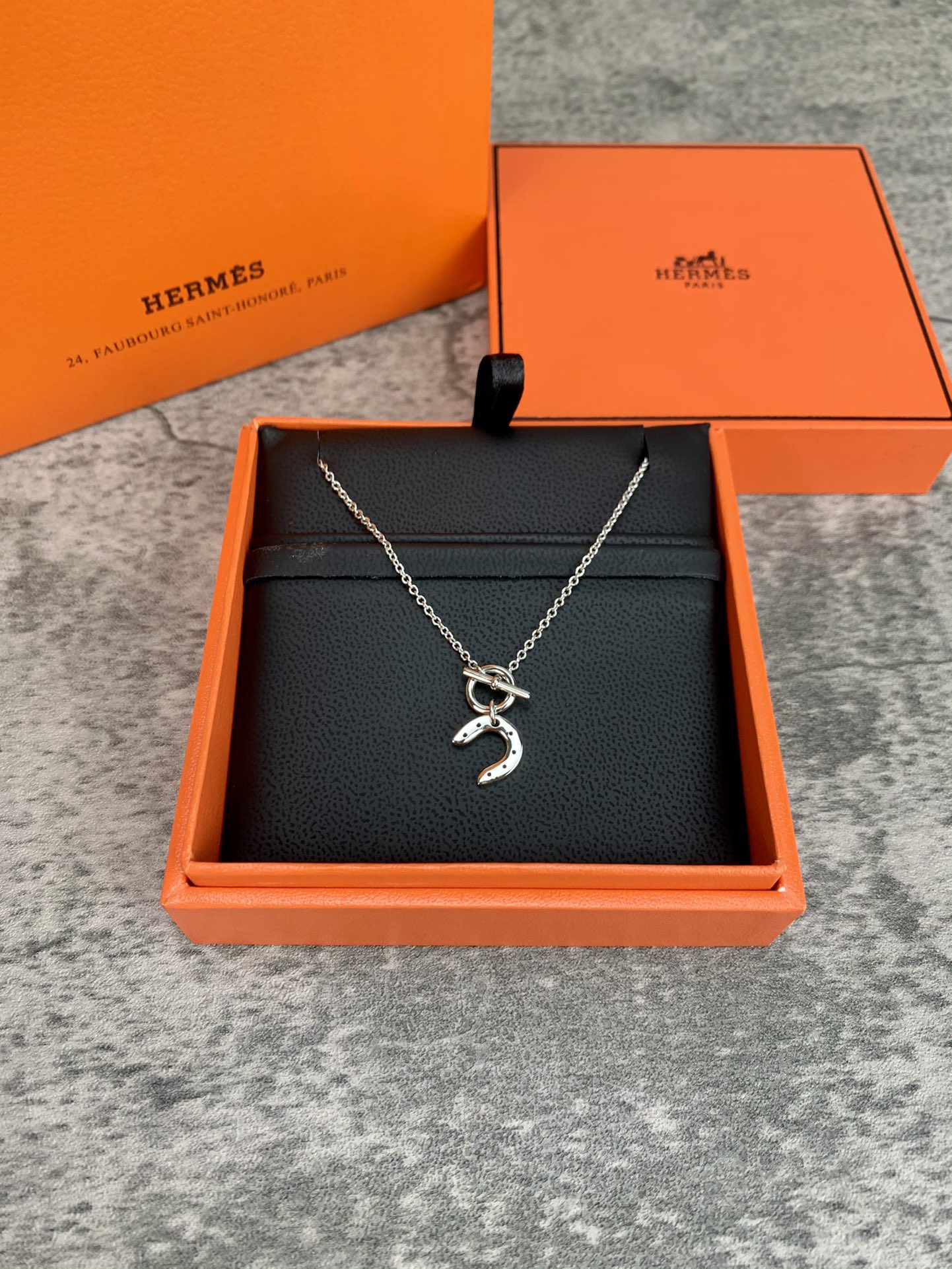 Hermes necklace