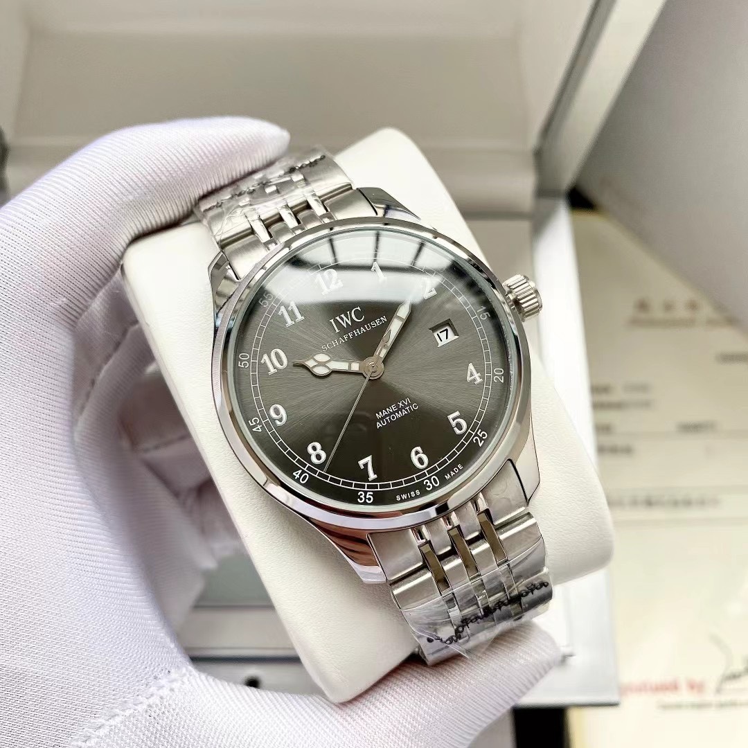 IWC- Fine men's watches Fully automatic mechanical movement, top 316 steel case and strap
