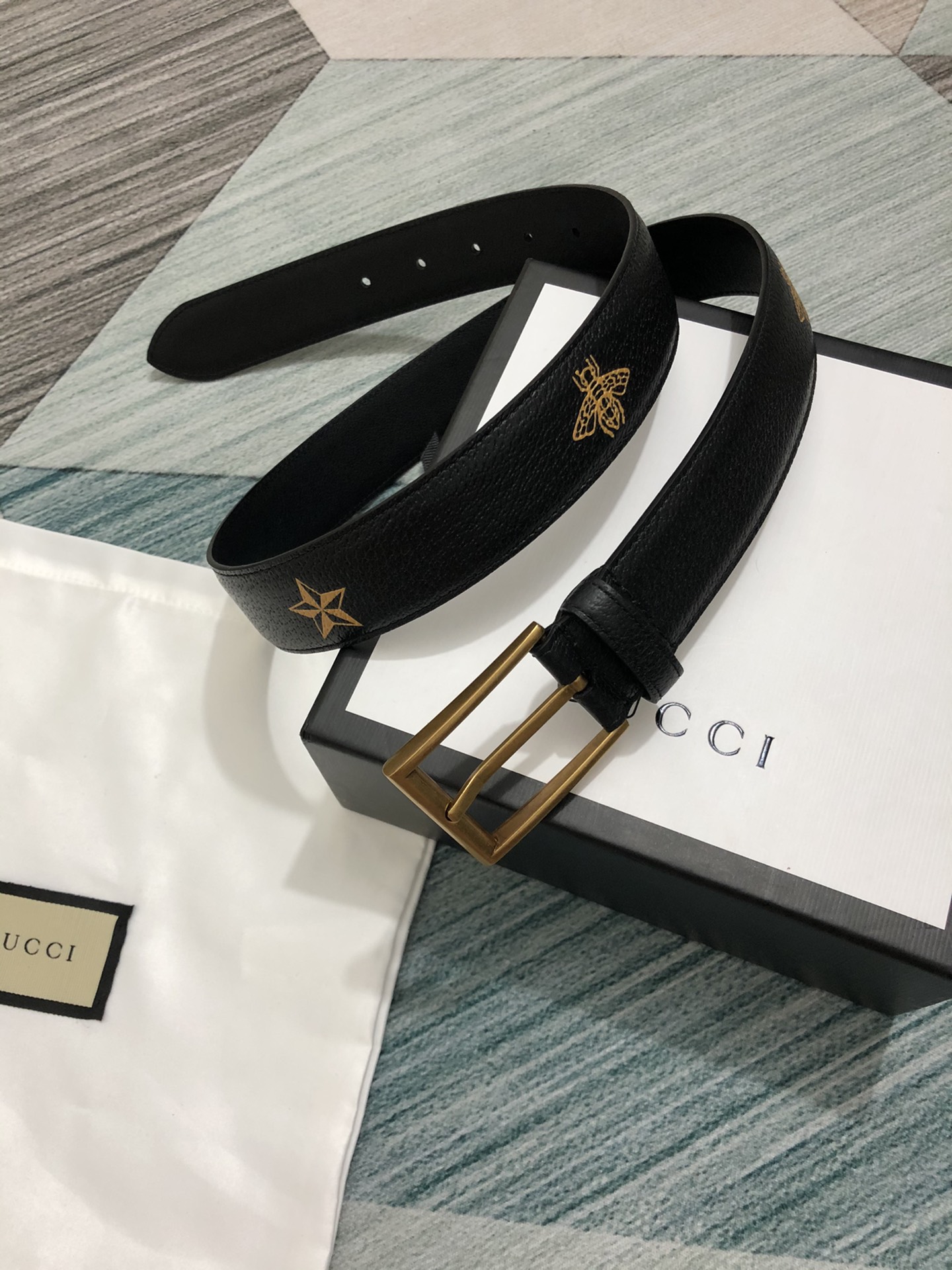 GUCCI head layer pigskin pattern bronzing little bee star craft