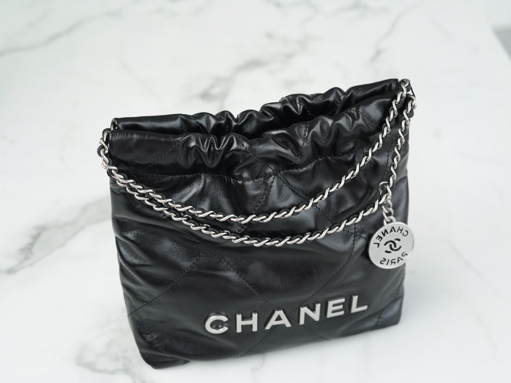 𝗖𝗛𝗔𝗡𝗘𝗟✦ 23S 22Mini bag black and silver