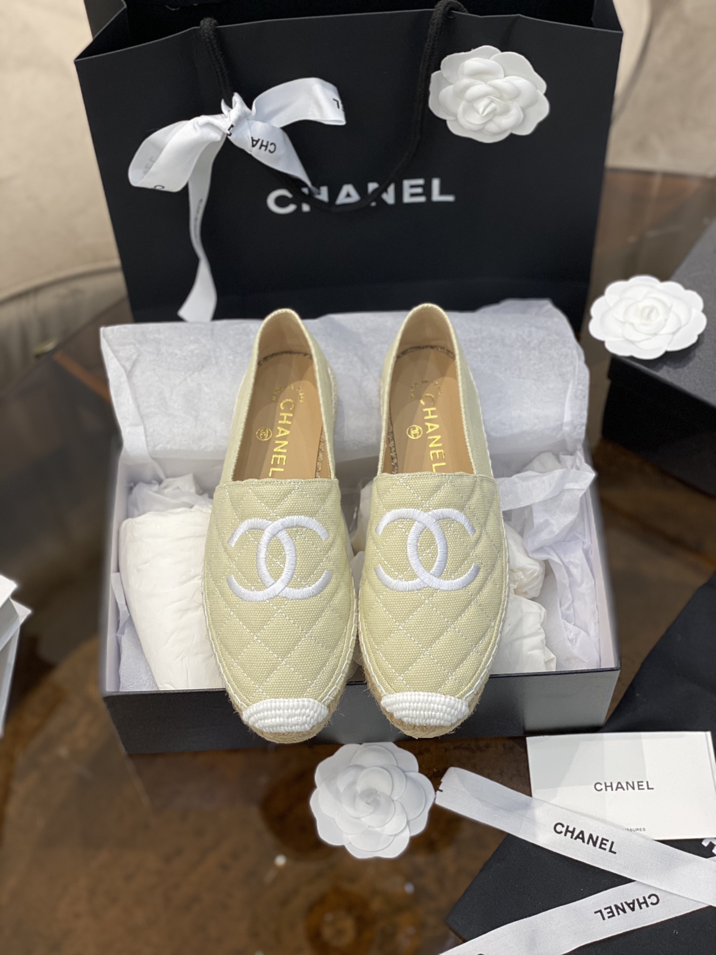 CHANEL fisherman shoes Chanel classic version of the original injection of rubber translucent rubber original color hemp sole