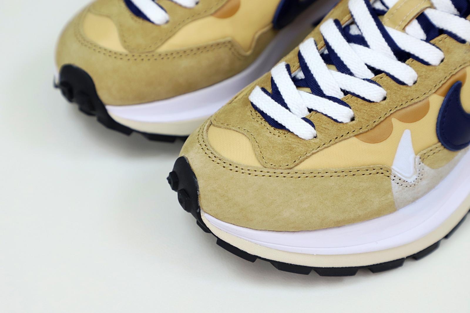 SACAI X VAPORWAFFLE SESAME BLUE VOID DARK IRIS