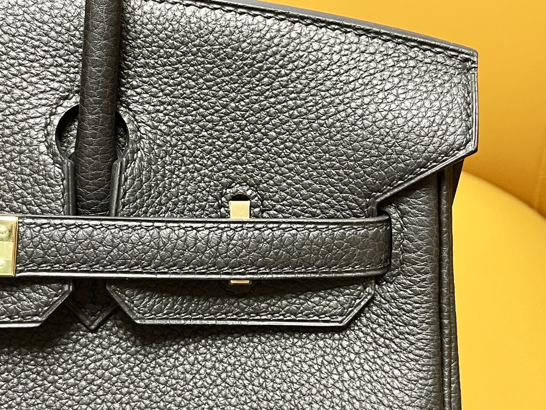 Bk25 black togo leather gold buckle