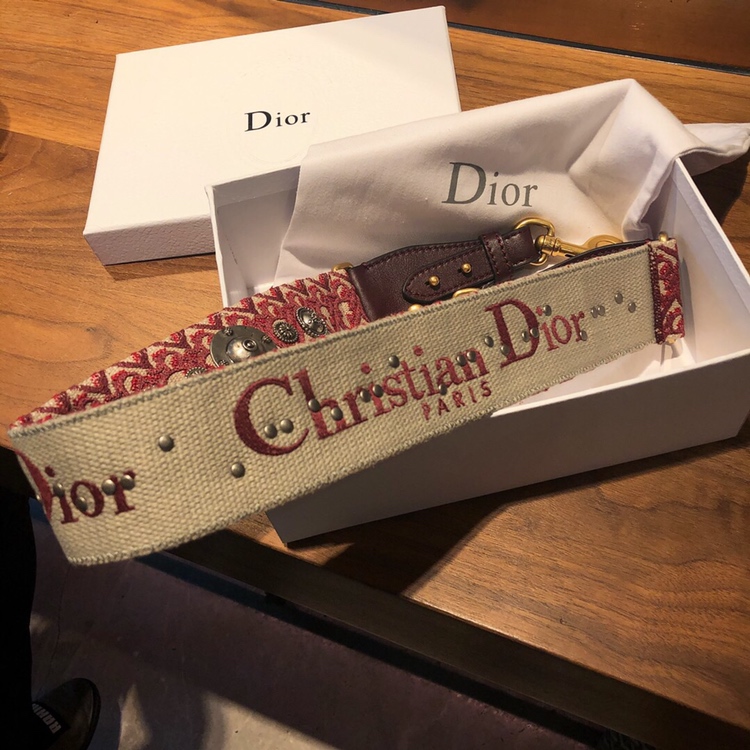 Dior Bohemian Roman burgundy straps ❤️