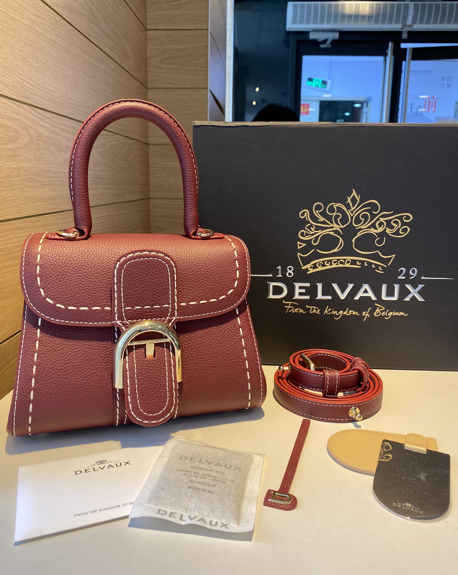 DELVAUX      🇧🇪brillant togo
