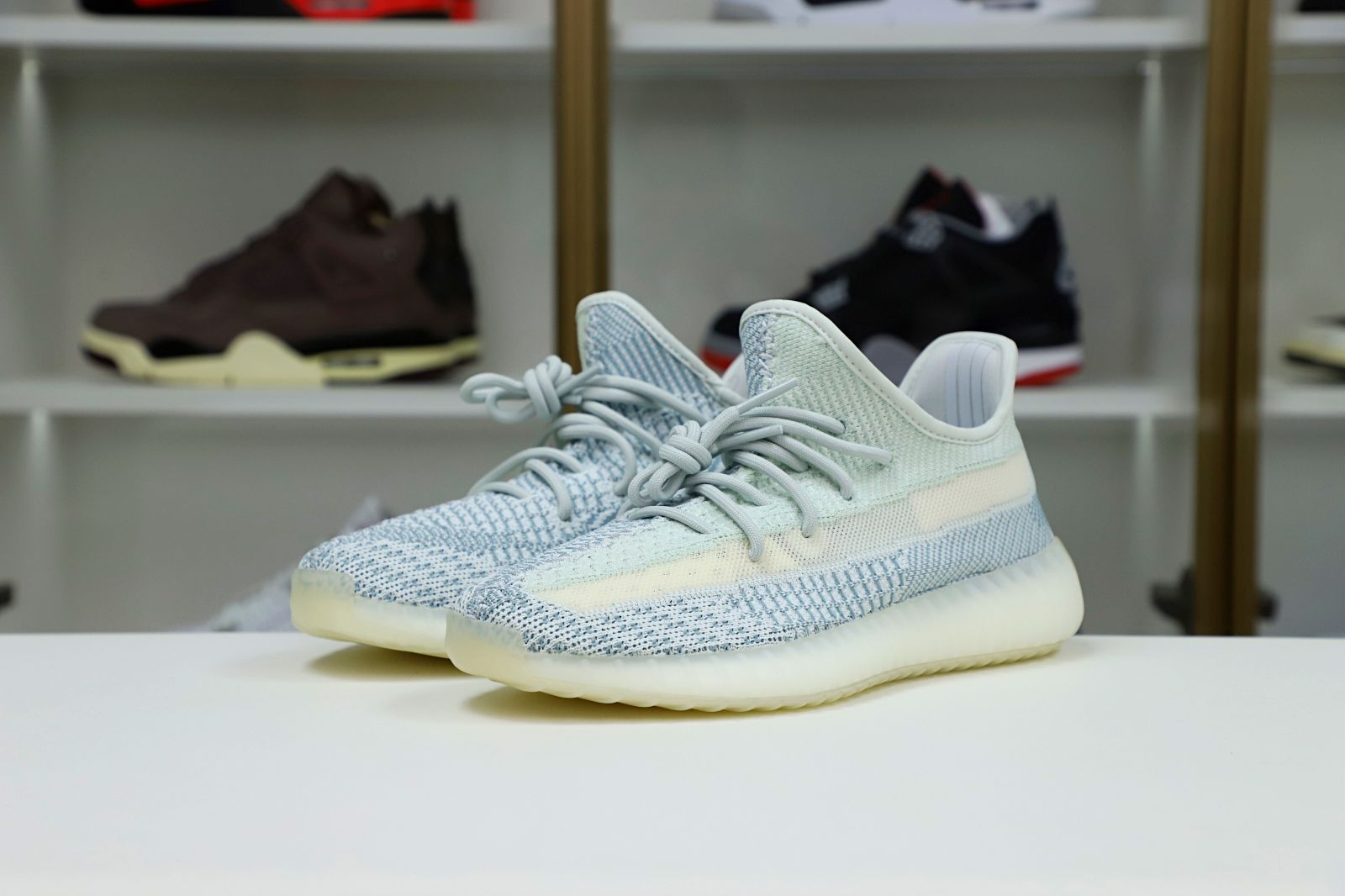 YEEZY BOOST 350 V2 CLOUD WHITE NON-REFLECTIVE
