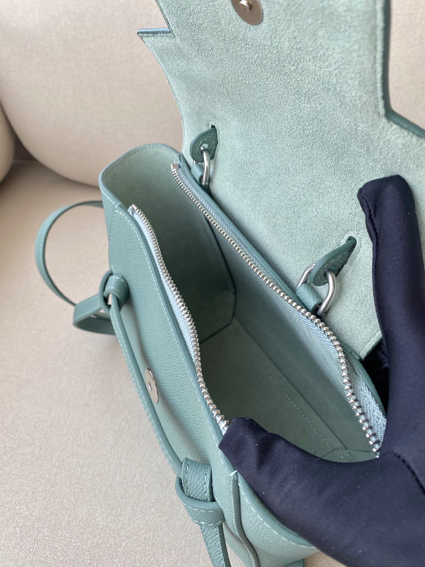 𝐂𝐞𝐥𝐢𝐧𝐞 Belt Bag Catfish Bag Small Grained Calfskin