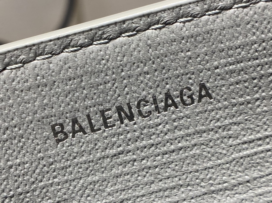 BALENCIAGA 𝗦𝗵𝗼𝗽𝗽𝗶𝗻𝗴 𝗯𝗮𝗴 Cowhide shopping paper bag