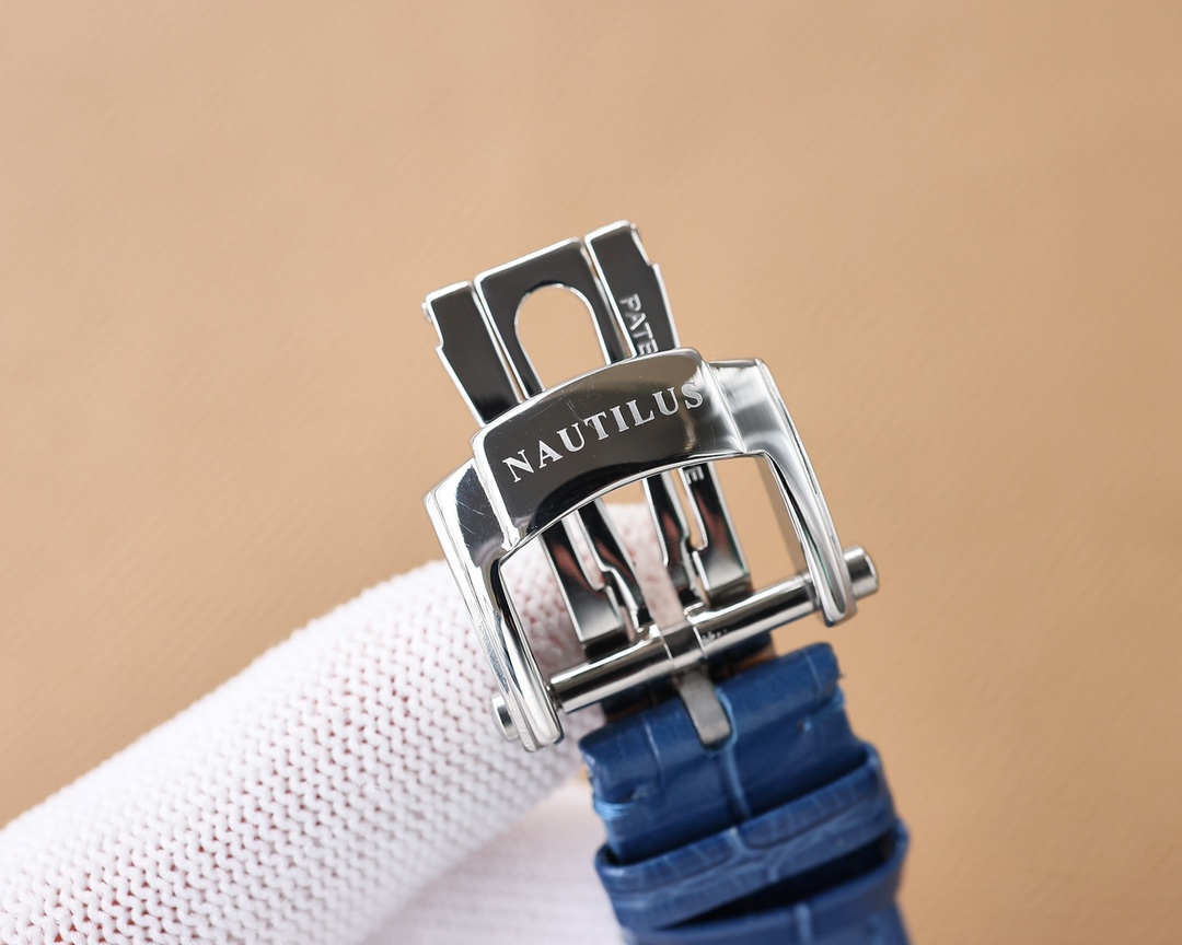 Patek Philippe Sporty Elegance Nautilus Ladies Watch