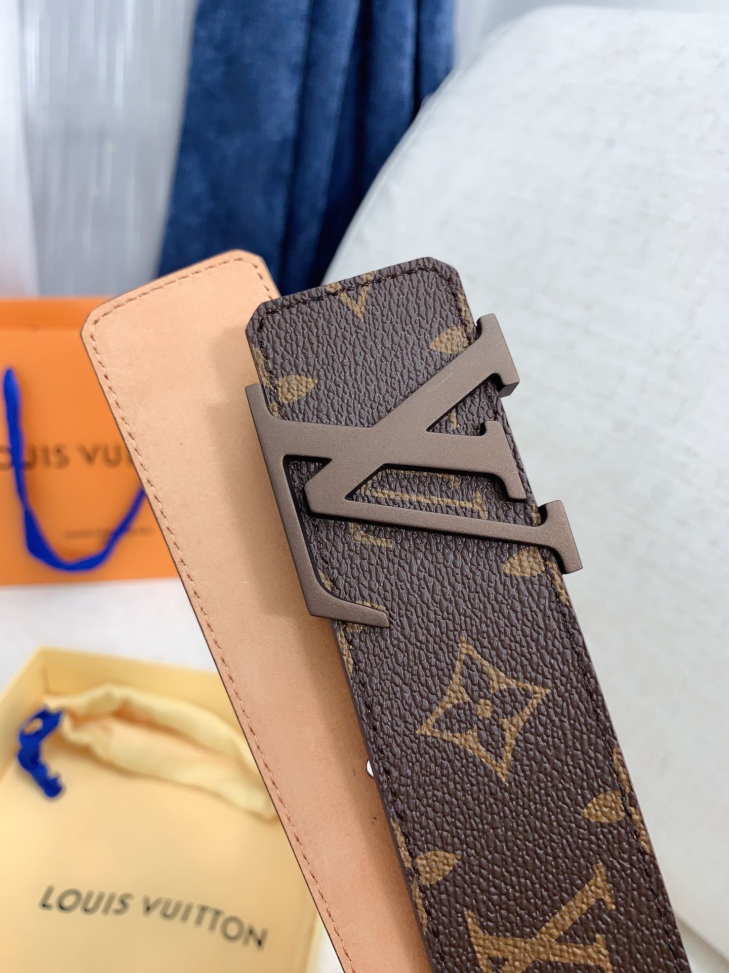 LOUIS VUITTO genuine integrated casting hardware