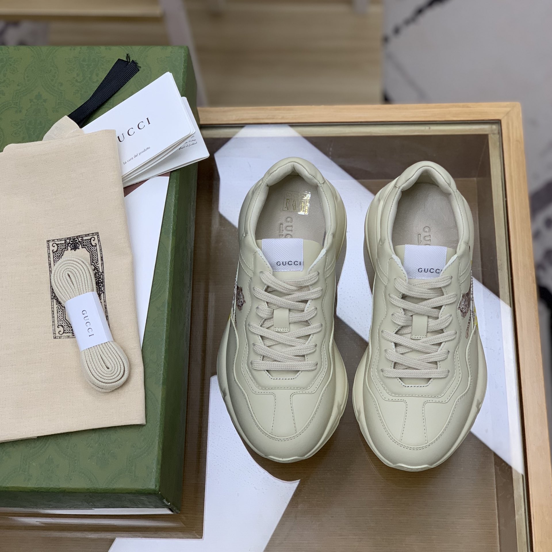 Gucci Retro Clunky Sneaker