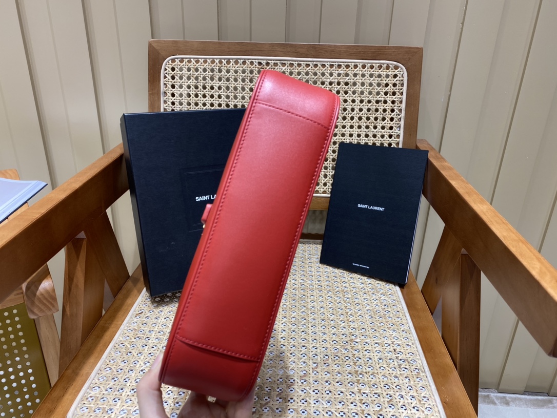 SAINT LAURENT Model: 657228 plain original leather.JD