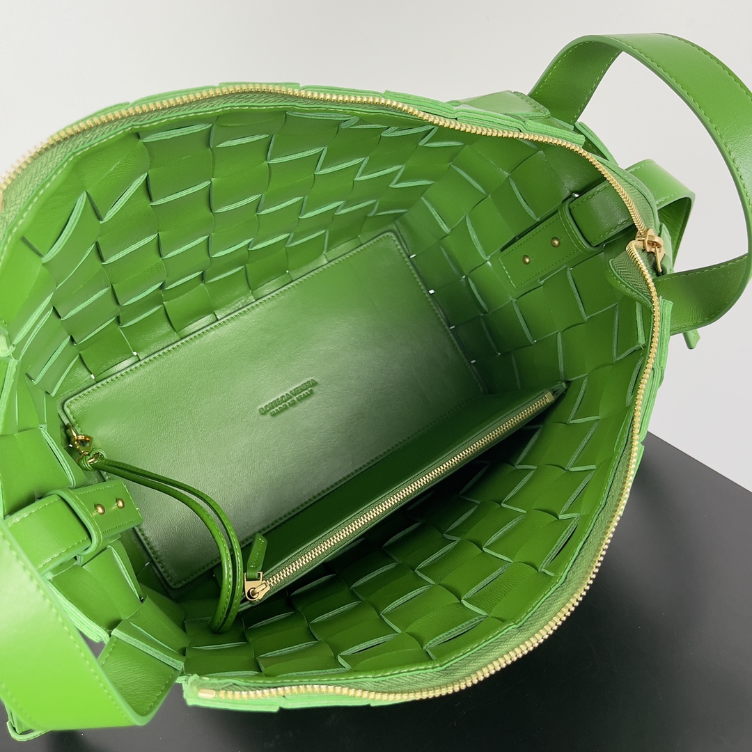 Bottega Veneta Bowling Bag Green Pepper #80837