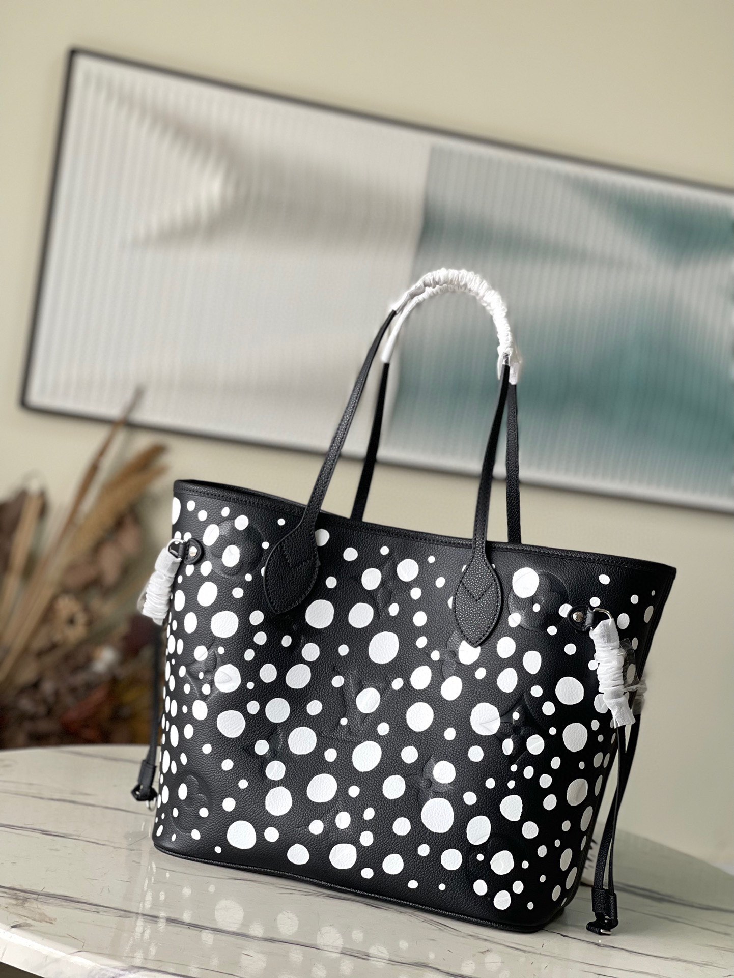 𝐋𝐎𝐔𝐈𝐒 𝐕𝐔𝐈𝐓𝐓𝐎𝐍      M46390