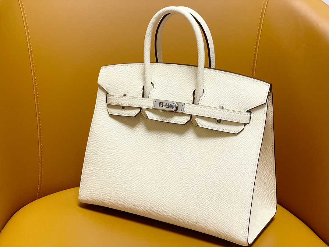 Bk25 epsom Cream White Outer Seam Silver Button