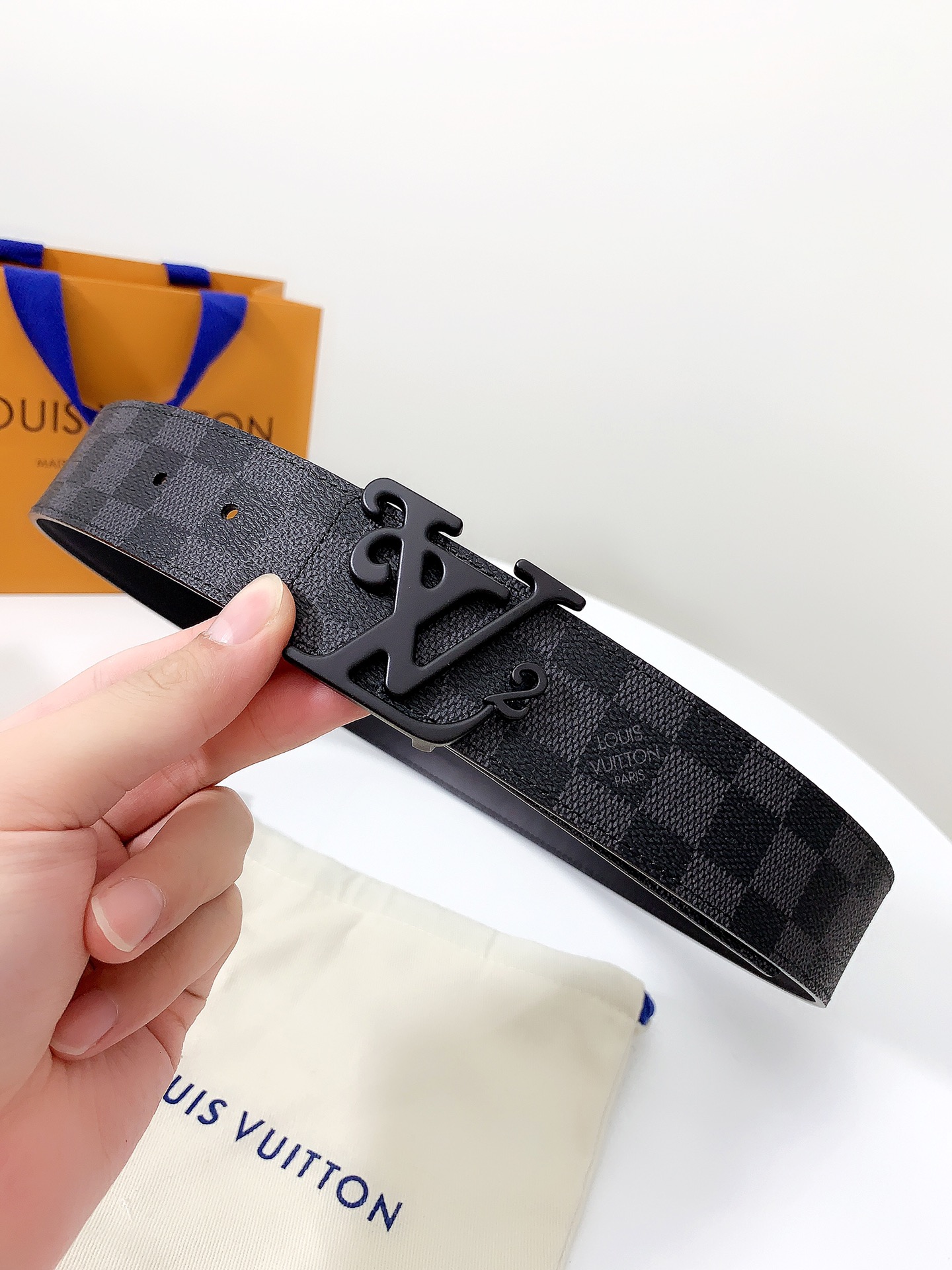 LOUIS VUITTO classic waterproof fabric with original calfskin