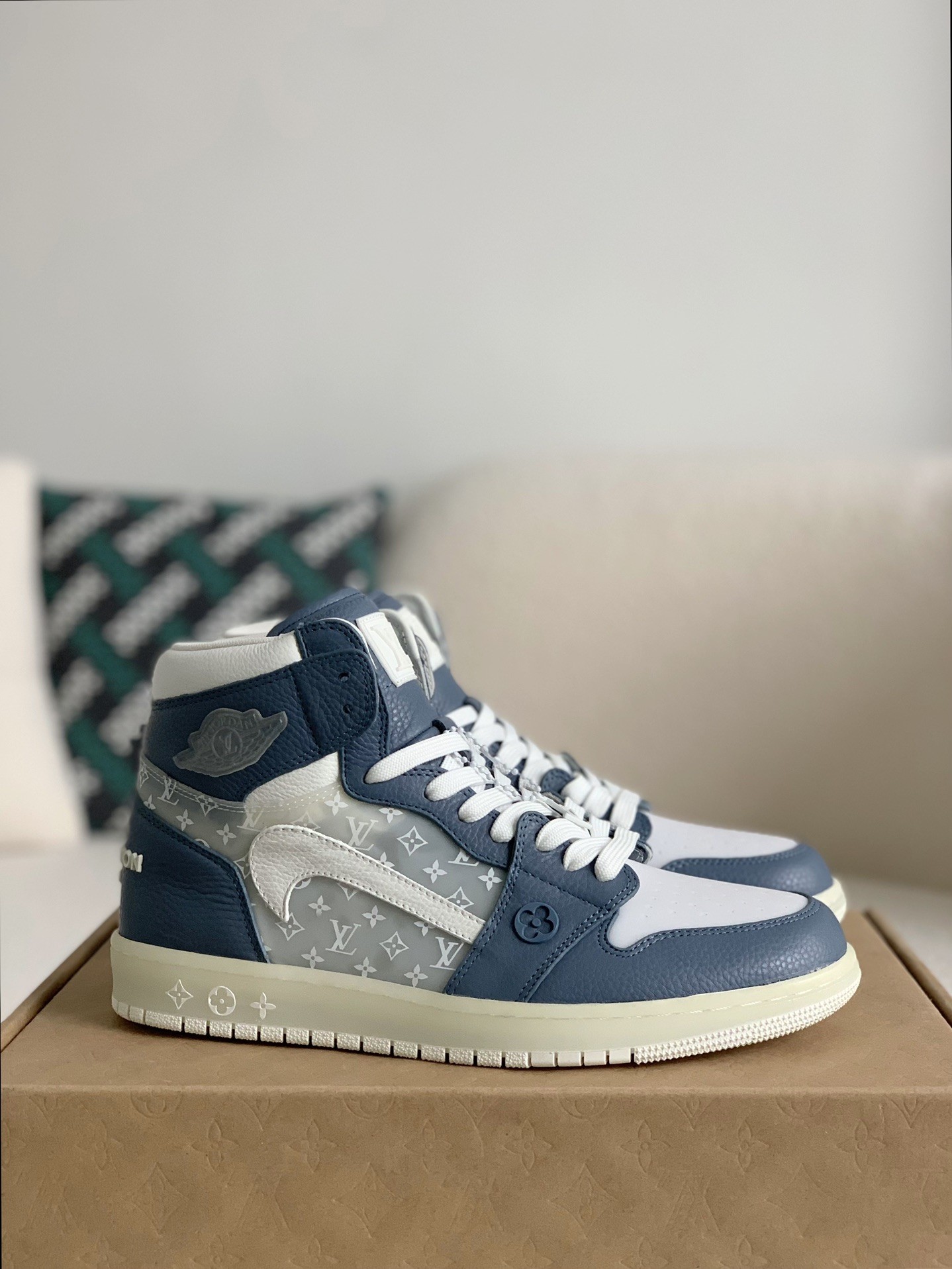 Louis Vuitton x Nike Air Jorda 1 High AJ1 Sneakers