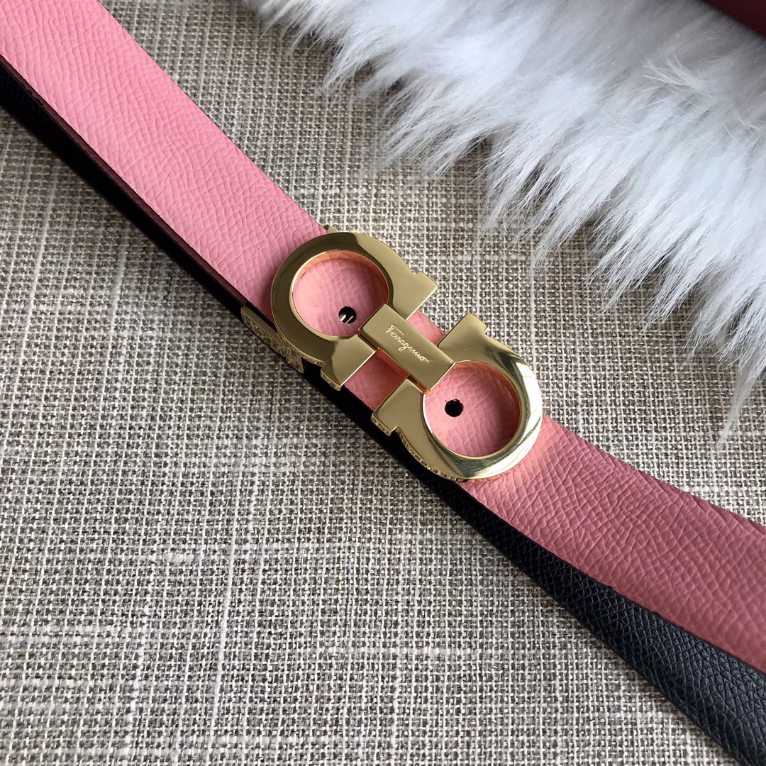 FERRAGAMO boutique buckle head, first layer of cowhide