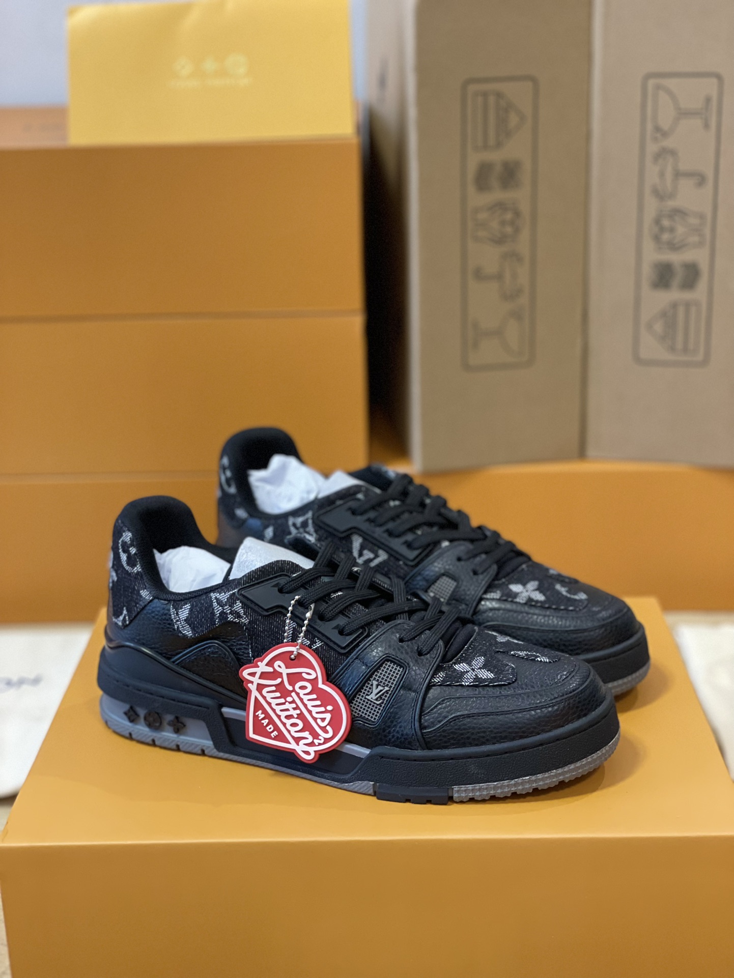Louis Vuitton Trainer sneakers style 1A9IPL