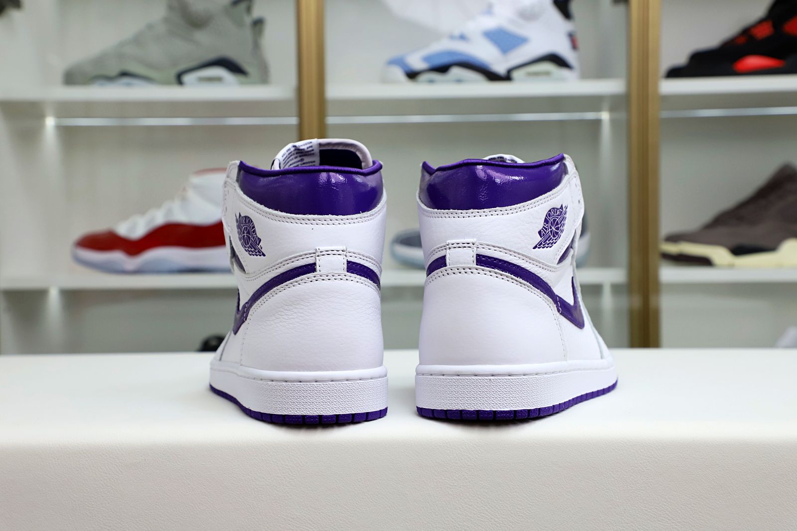 Air Jordan 1 High OG Court Purple