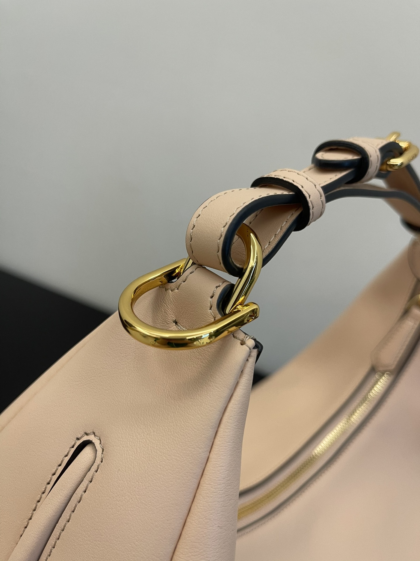 FENDI praphy underarm bag large pink