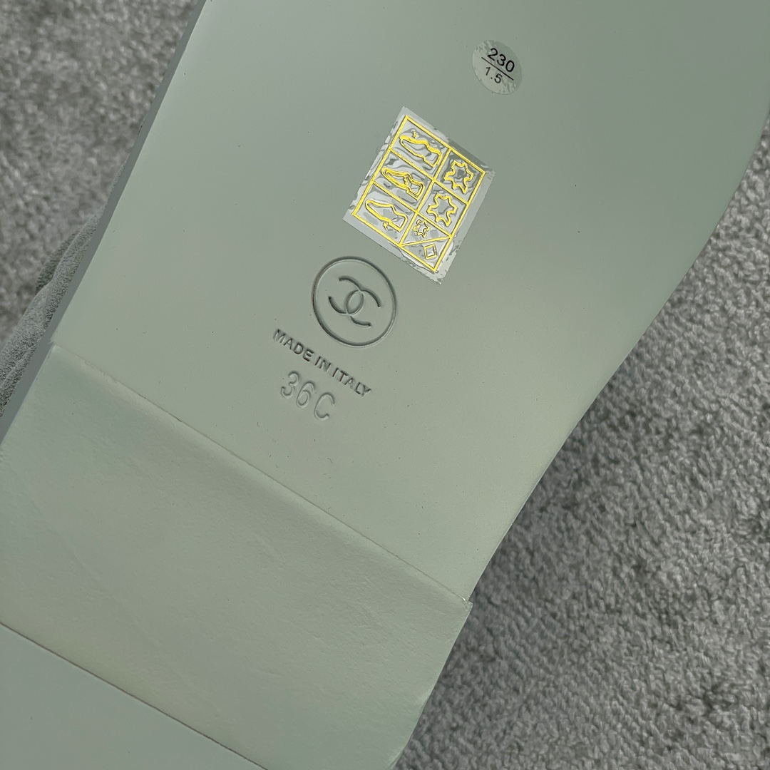 CHANEL new color bow sandals classic beach shoes every year the new color