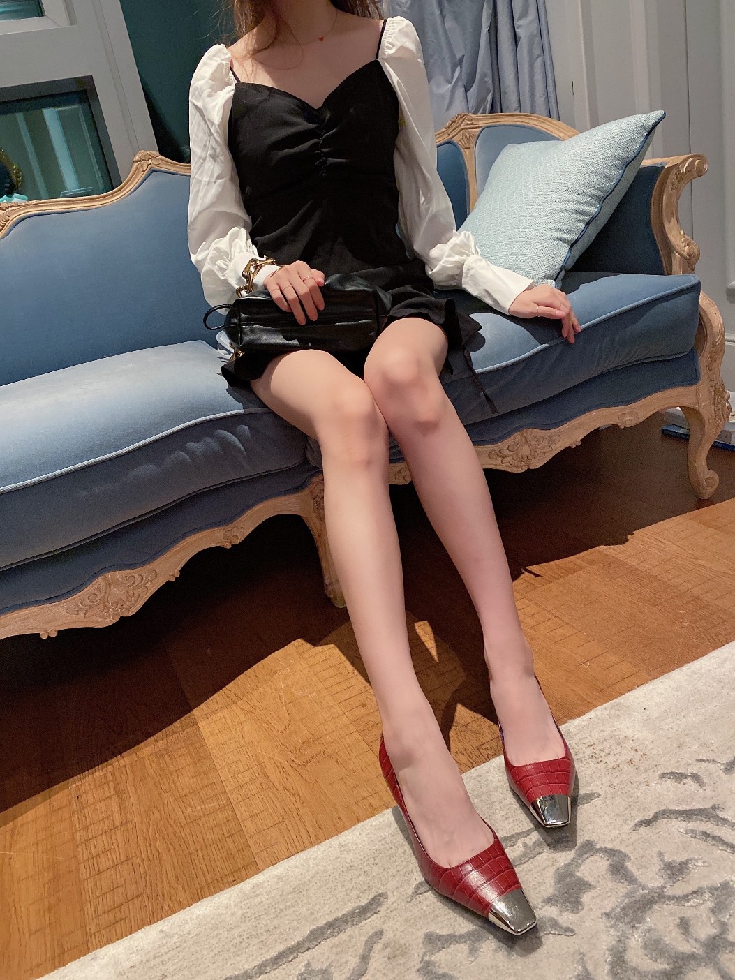 𝙎𝙖𝙞𝙣𝙩 𝙇𝙖𝙪𝙧𝙚𝙣𝙩 | 𝟐𝟎𝟐𝟏/𝐒𝐒 𝐧𝐞𝐰 YSL｜Saint Laurent𝟐𝟎𝟐𝟏 Annual best-selling model Saint Laurent early spring new metal iron head