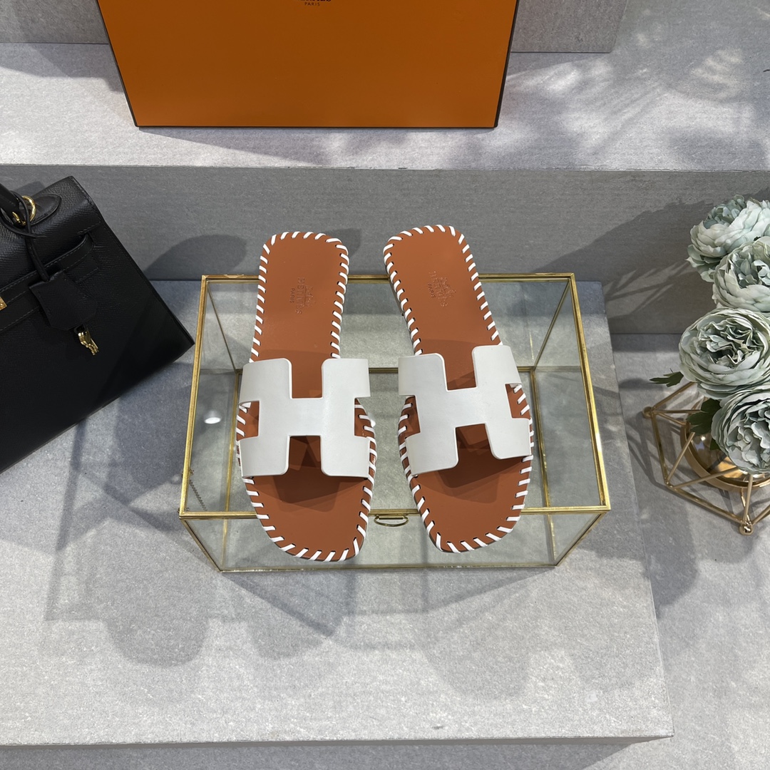 Hermes new woven slippers