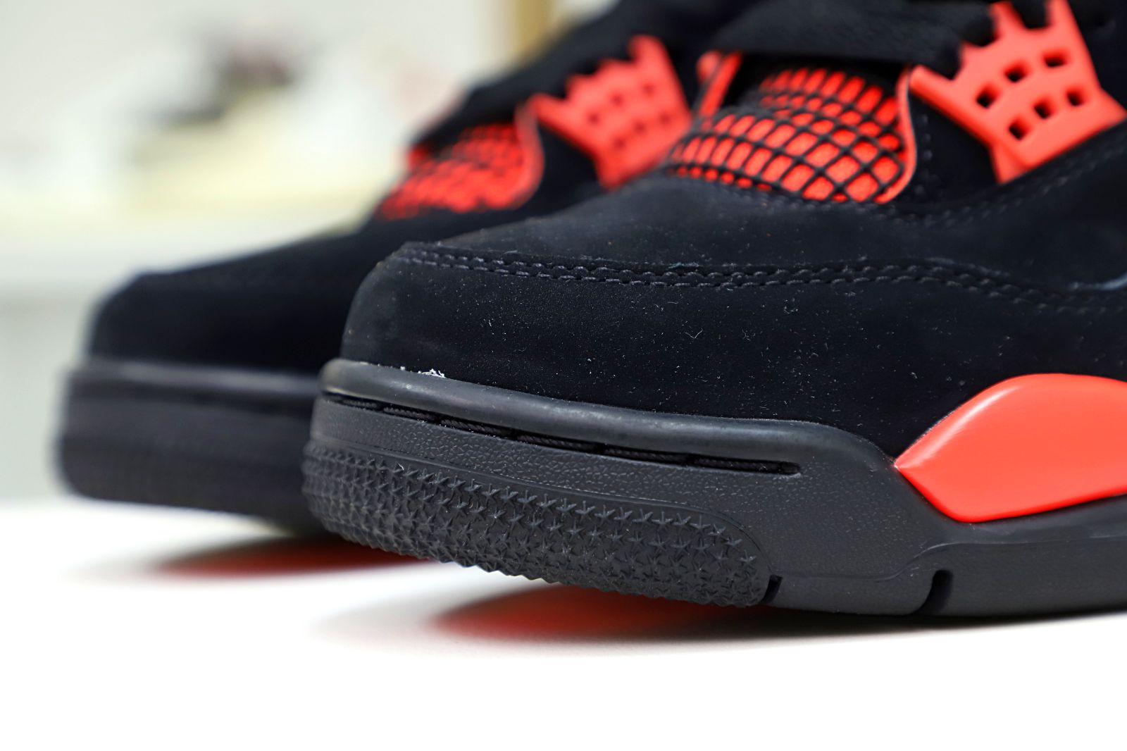 AIR JORDAN 4 RETRO RED THUNDER