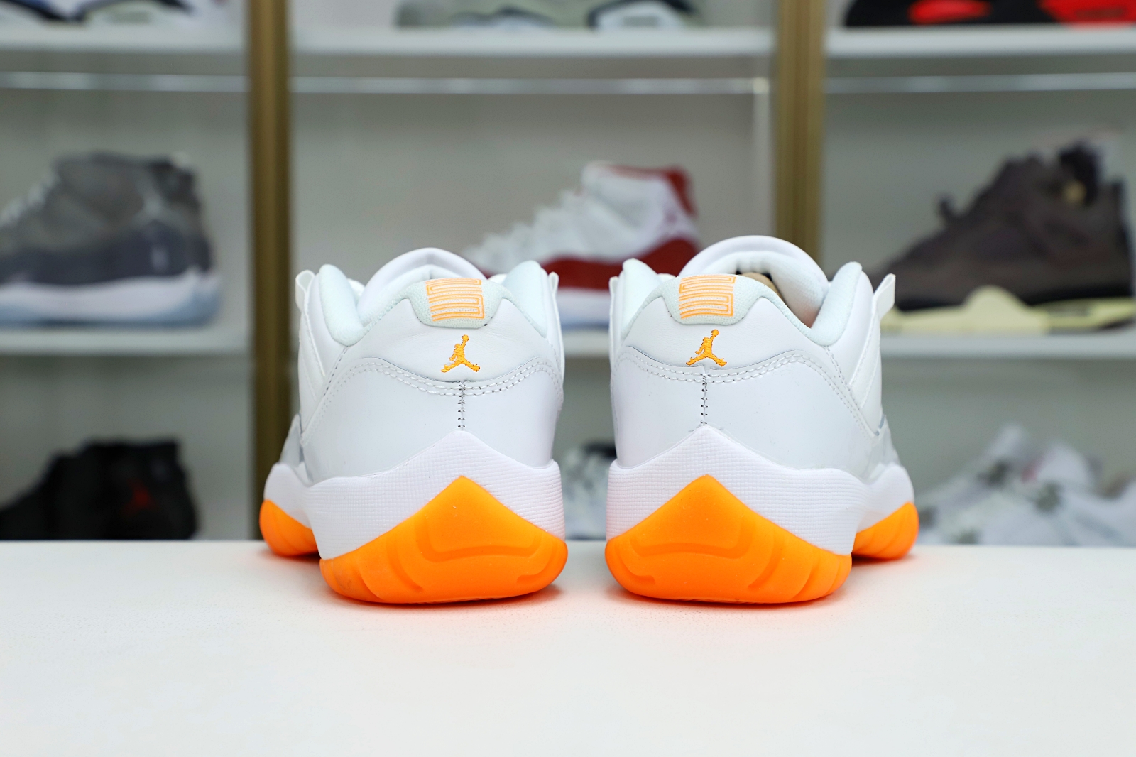 WMNS AIR JORDAN 11 RETRO LOW BRIGHT CITRUS