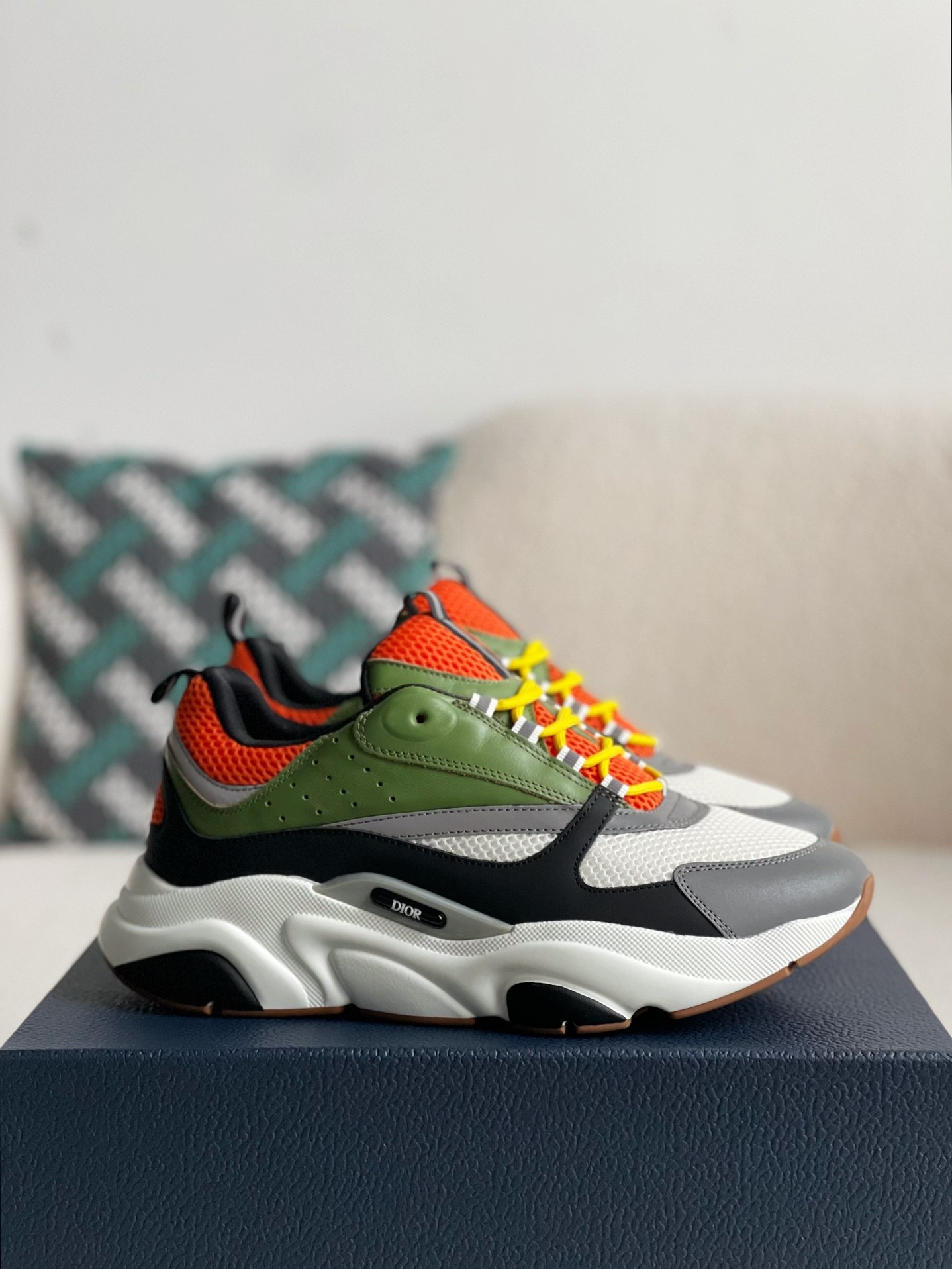 DIOR classic B22 Clunky Sneaker