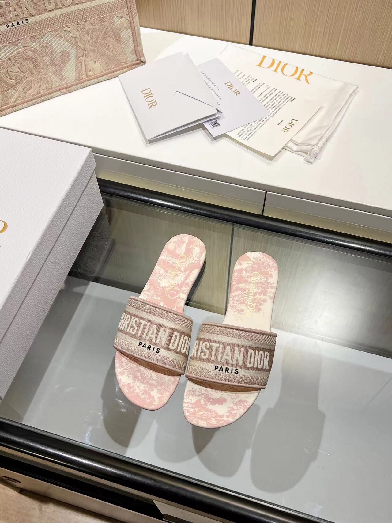 Dior slippers