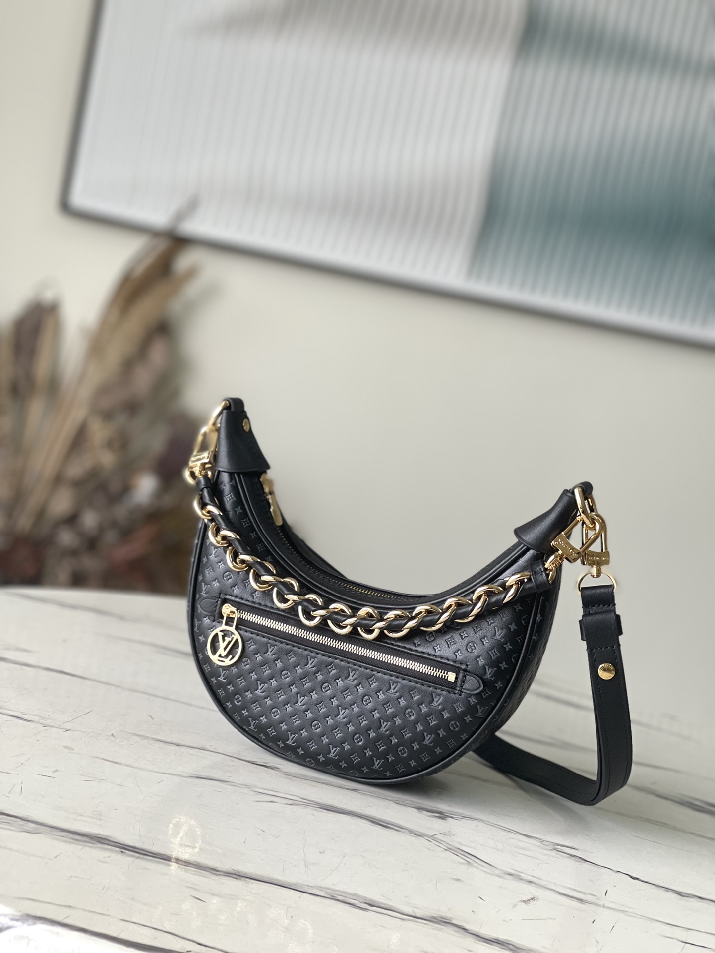 𝐋𝐎𝐔𝐈𝐒 𝐕𝐔𝐈𝐓𝐓𝐎𝐍   M22591