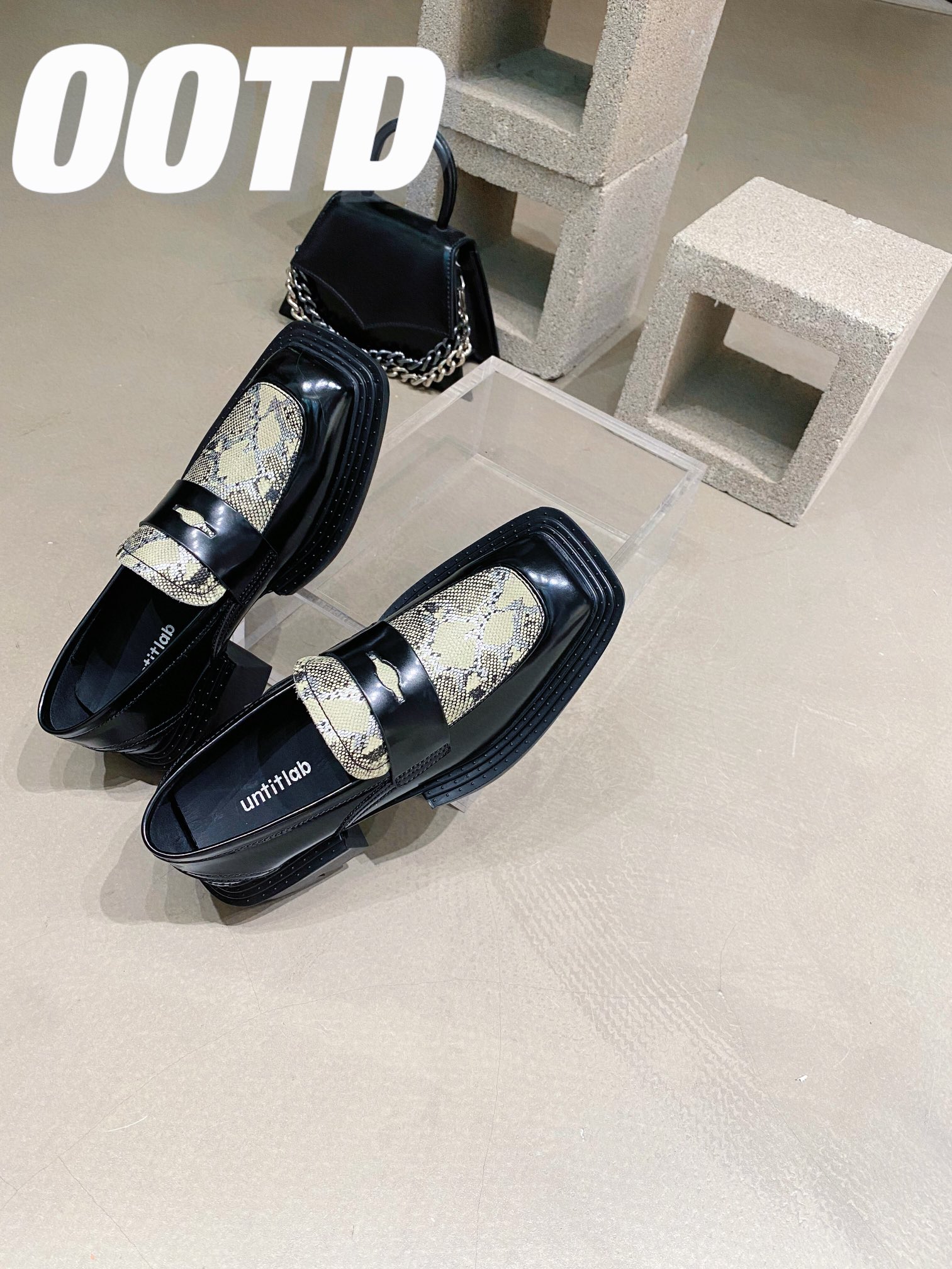 Untitlab 𝟐𝟎𝟐𝟏/𝐒𝐒 𝐧𝐞𝐰 Niche Louboutins Customized cowhide upper Sheepskin lining