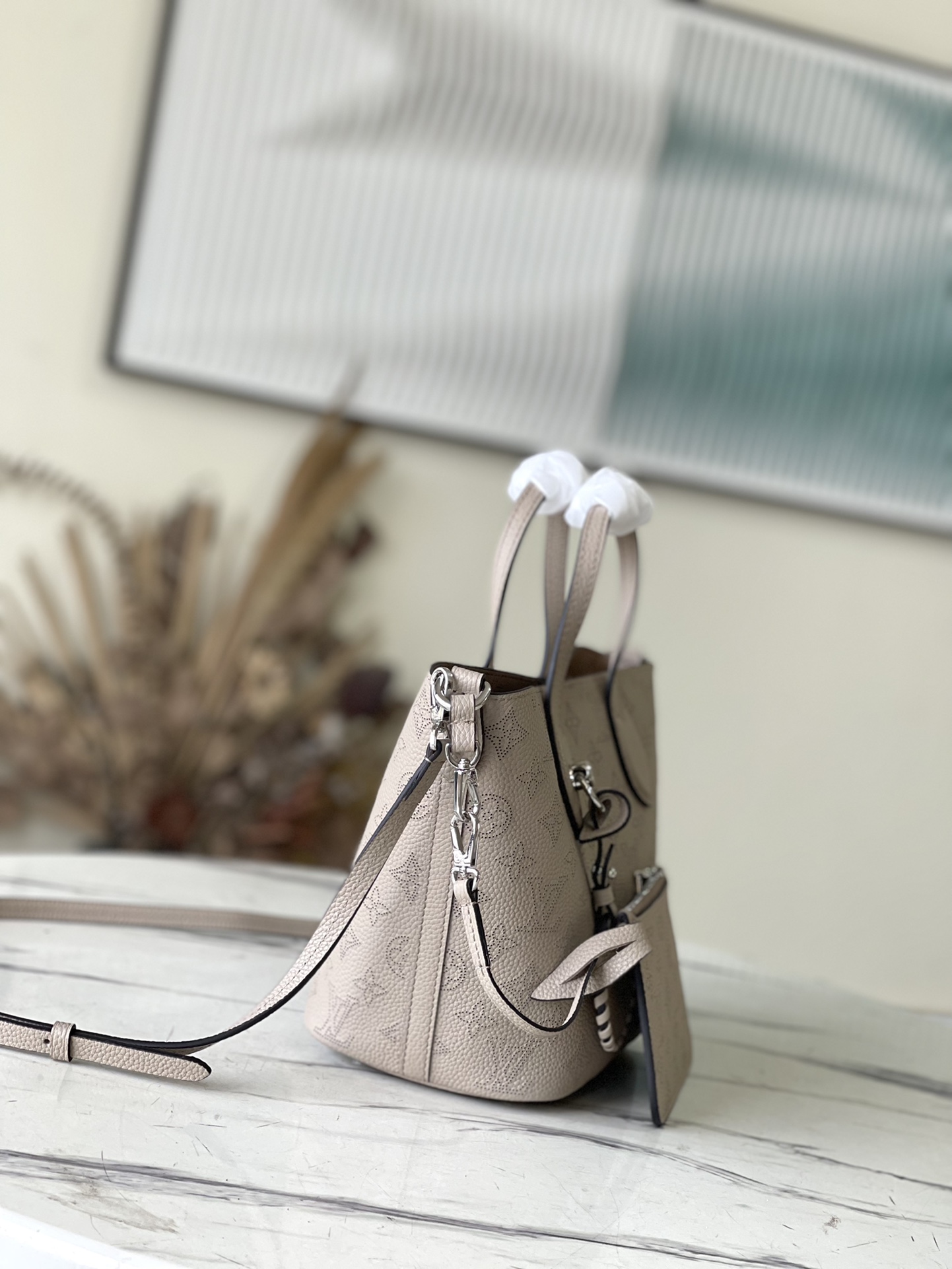 𝐋𝐎𝐔𝐈𝐒 𝐕𝐔𝐈𝐓𝐓𝐎𝐍   M21849