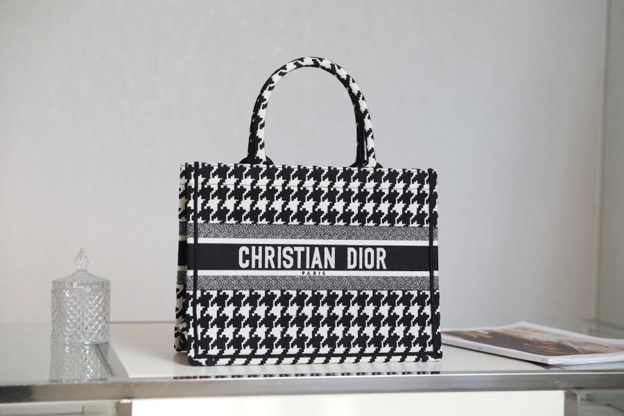 DIOR TOTE black bird check