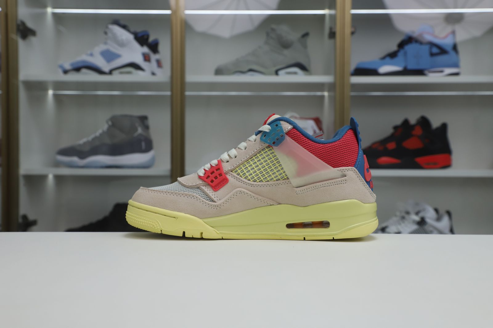 UNION LA X AIR JORDAN 4 RETRO GUAVA ICE