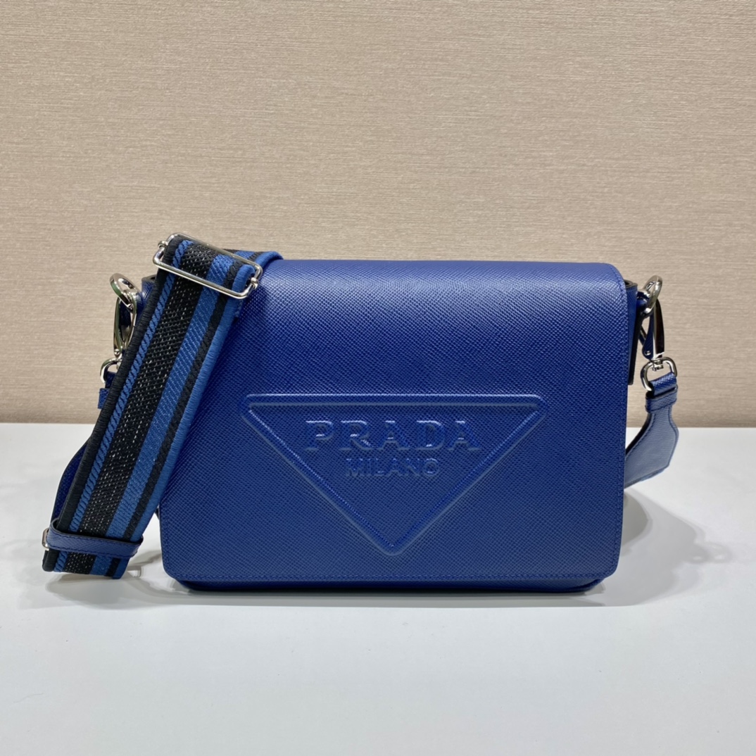 𝐏𝐑𝐀𝐃𝐀 Crossbody bag 2VD046